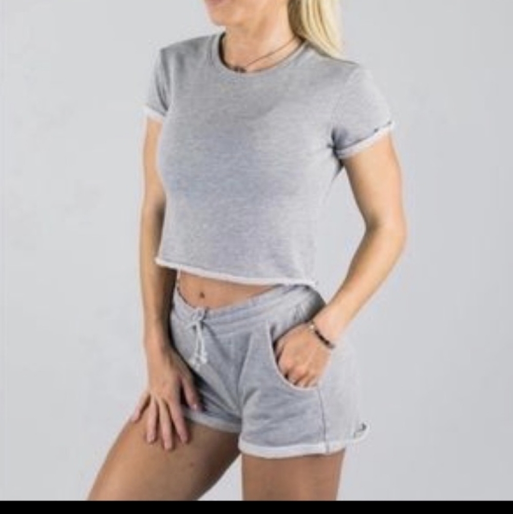 Black Alphalete Lounge crop top